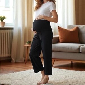 Motherhood Maternity | Black Capri Pants Stretch‎ Comfort Waistband Size Small
